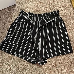 Shein striped shorts size LARGE stretchy material